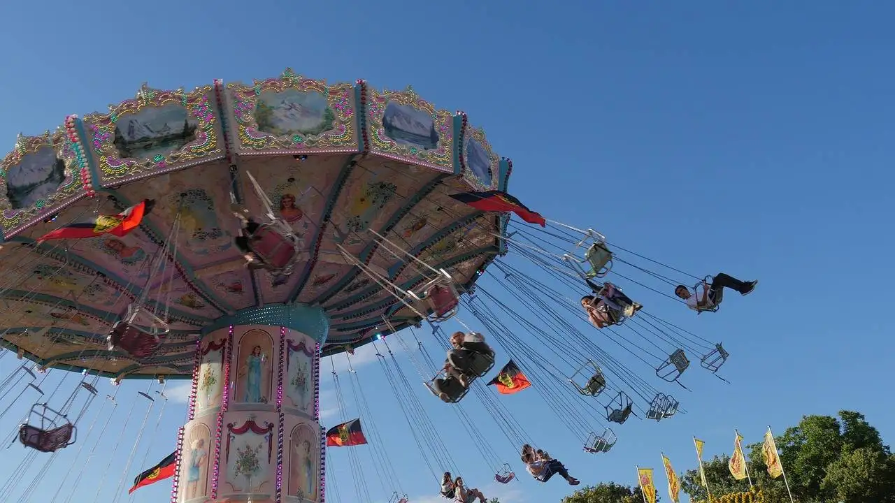 Review: Advances in Virtual Reality Exposure Therapy for Anxiety